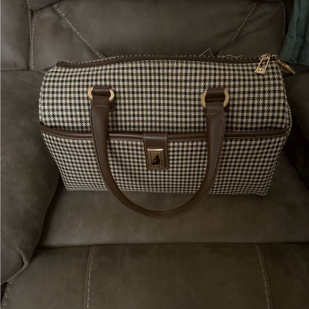 London Fog Black and White Houndstooth Duffel Bag